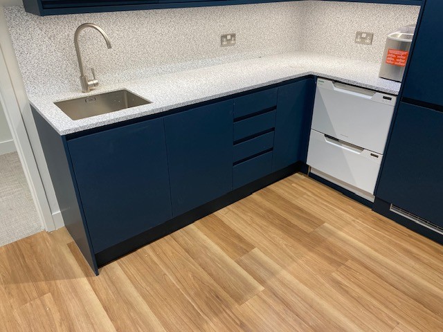 Seamless solid surface bathroom worktop installation in Leicester - project photo 22
