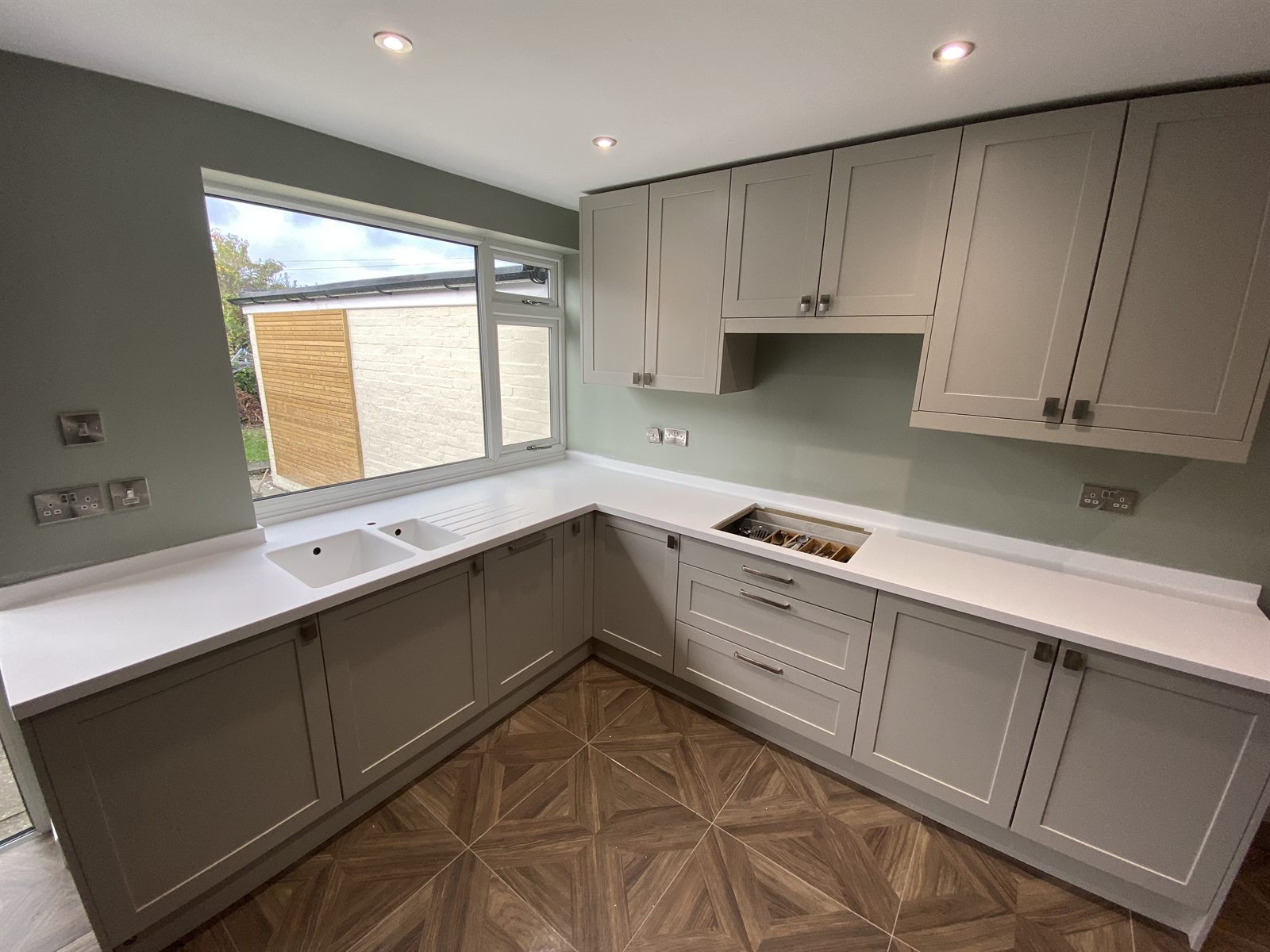 Made to measure solid surface worktop detail in Leicester - project photo 44