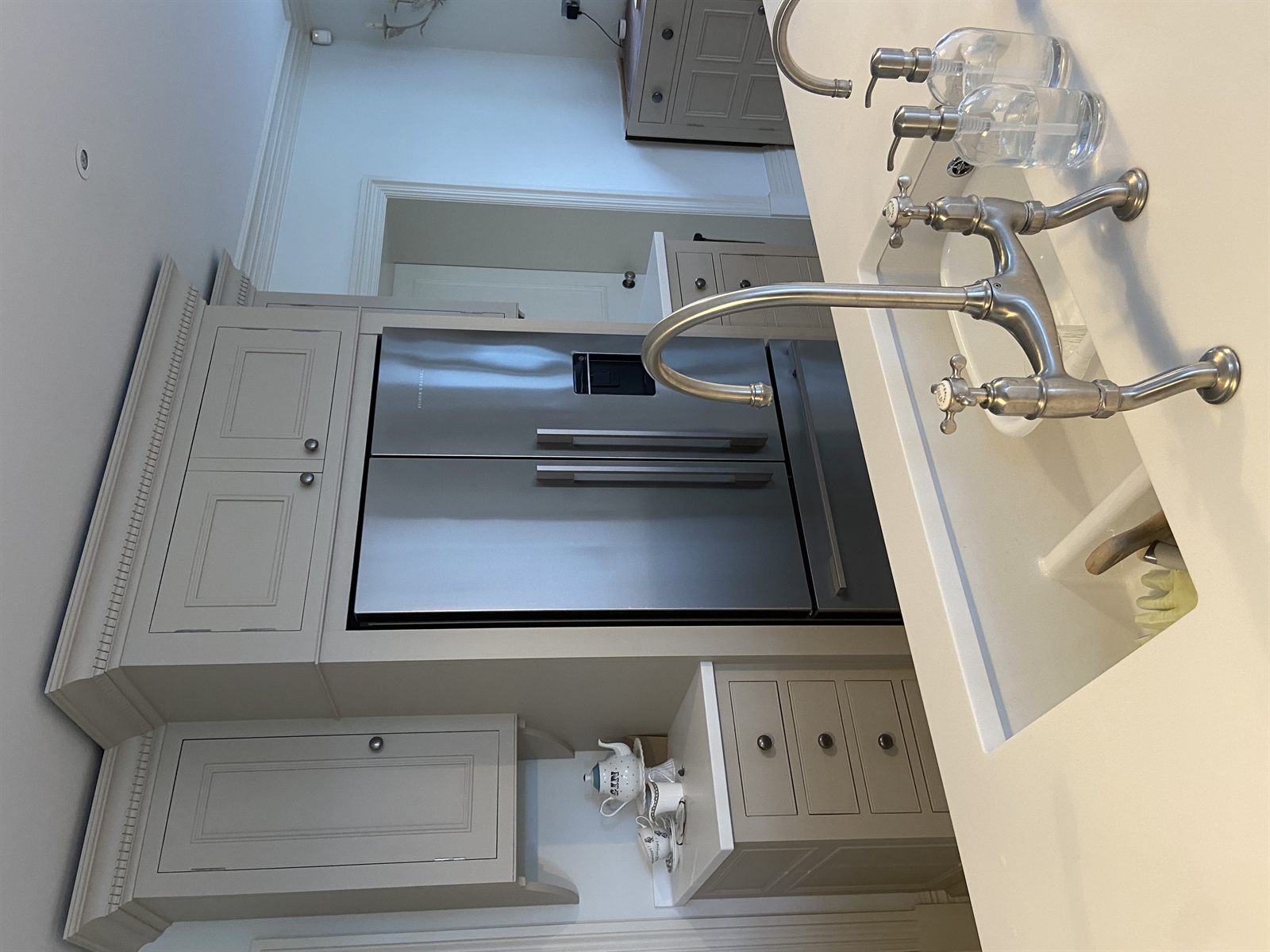 Bespoke solid surface kitchen worktop installation in Leicester - project photo 53